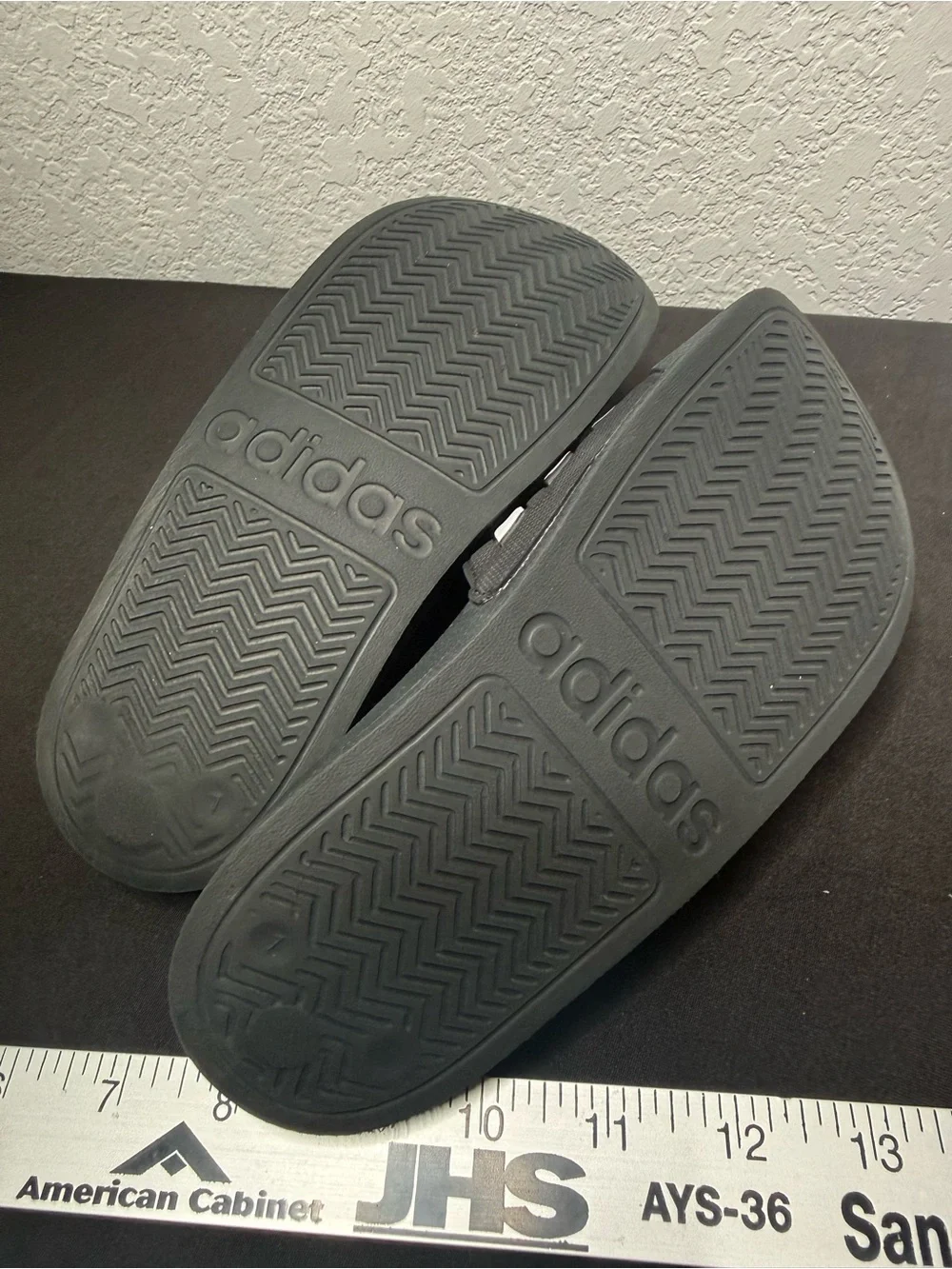 adidas Black and White Kids Slide Sandals size 1Y